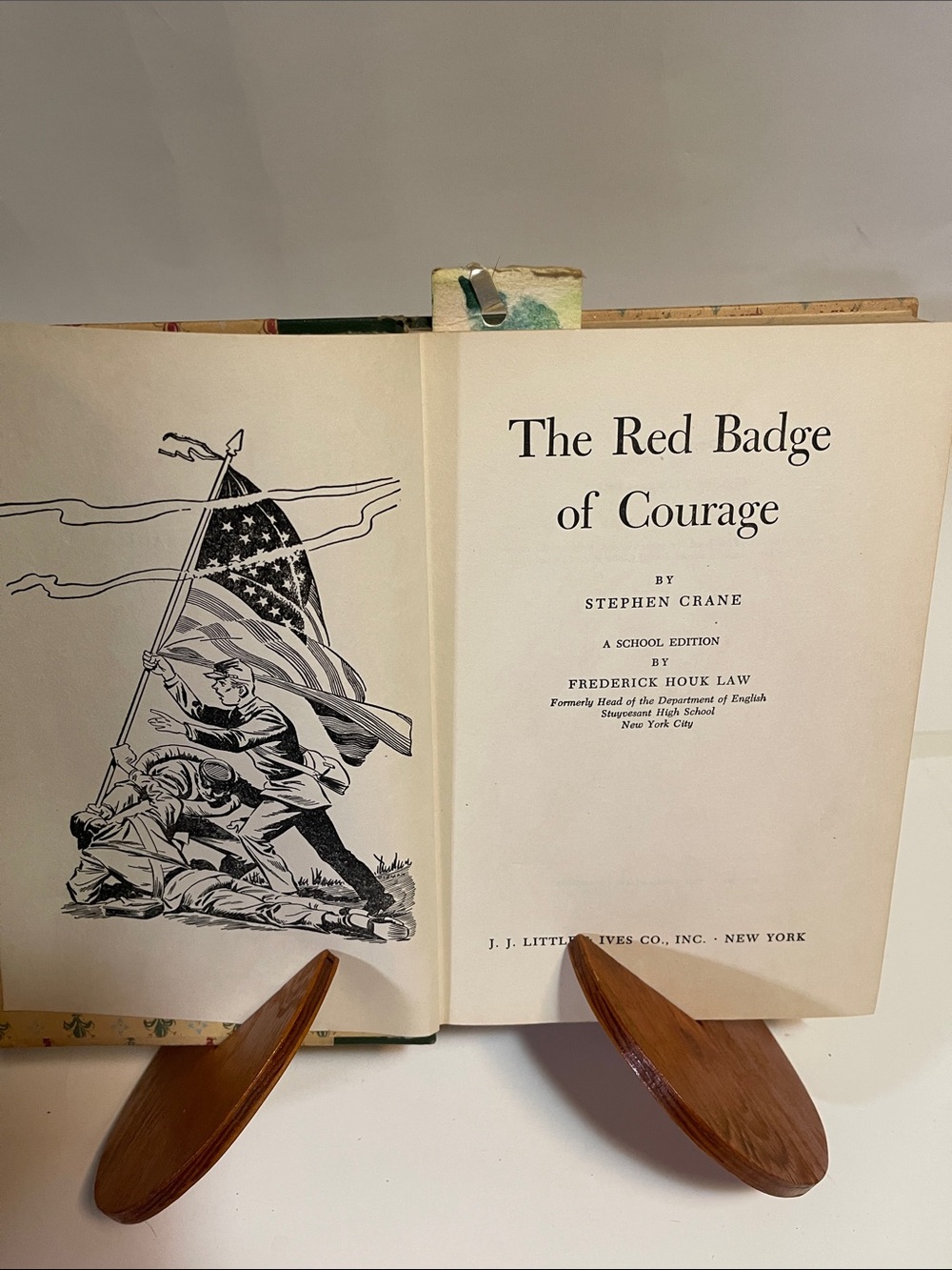 The Red Badge of Courage Vintage Green Hardcover